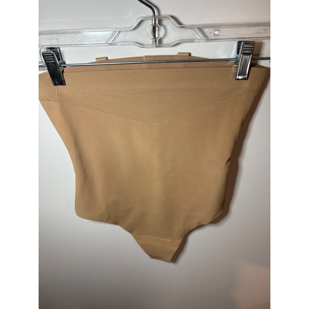 NWT Honeylove SuperPower Thong Shapewear Sand Women's Size Medium 480 no straps